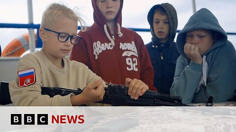 What it's like inside Vladimir Putin’s Russian Youth Army | BBC News