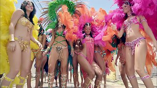 Nicki Minaj - Pound The Alarm