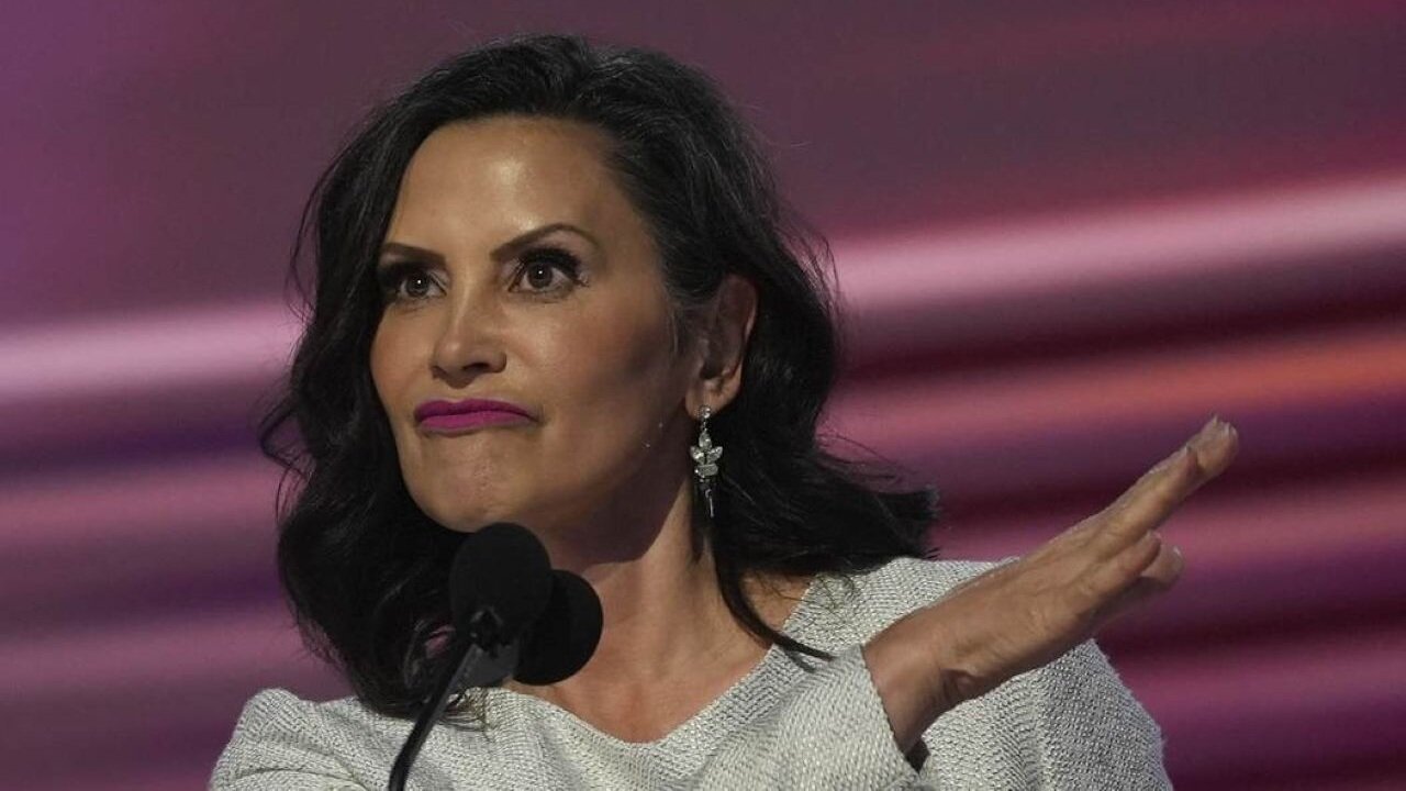 Trump Epitomizes 'Smile At People Who Hate You' With Gretchen Whitmer … And It WORKS - Part 1