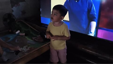 Nangita Si Grey Sa Iyang Papa