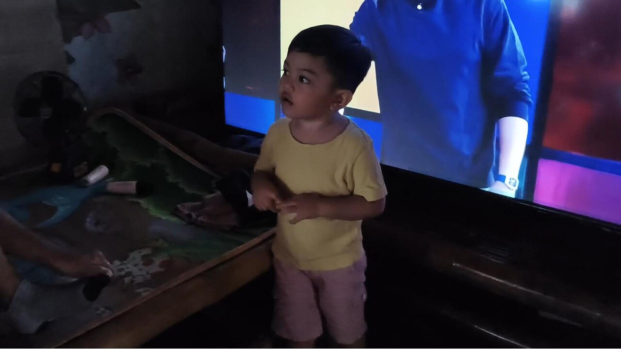 Nangita Si Grey Sa Iyang Papa