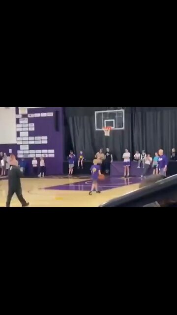 KID NEEDS TO MAKE FOUR BUCKETS TO WIN 💲10,000