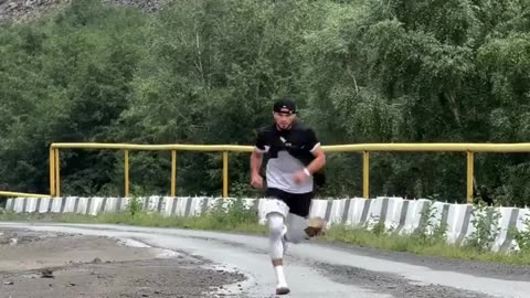 Umar Nurmagomedov Pushing His Cardio at 1,300m Above Sea Level