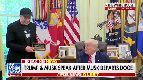 President Trump Gives Elon Musk Incredible Gift From America (VIDEO)