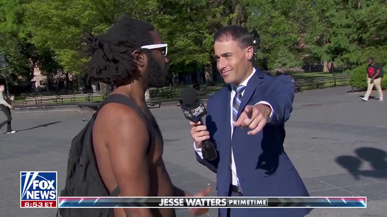 How do you feel when celebrities push politics on you❓