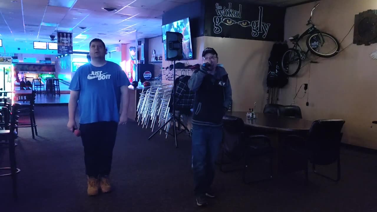 AUTISTIC MAN KILLS BRUNO MARS AND TRAVIS MCCOY- BILLIONAIRE LIVE COVER