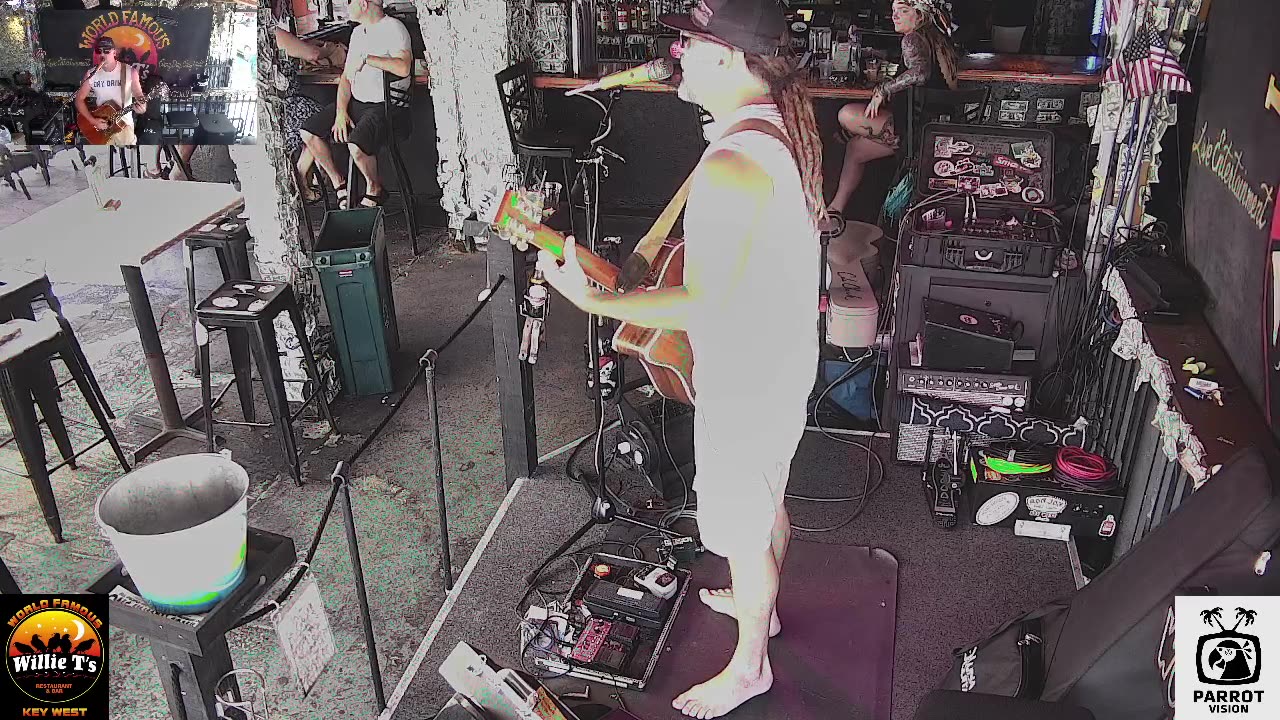 LIVE Music Everyday!