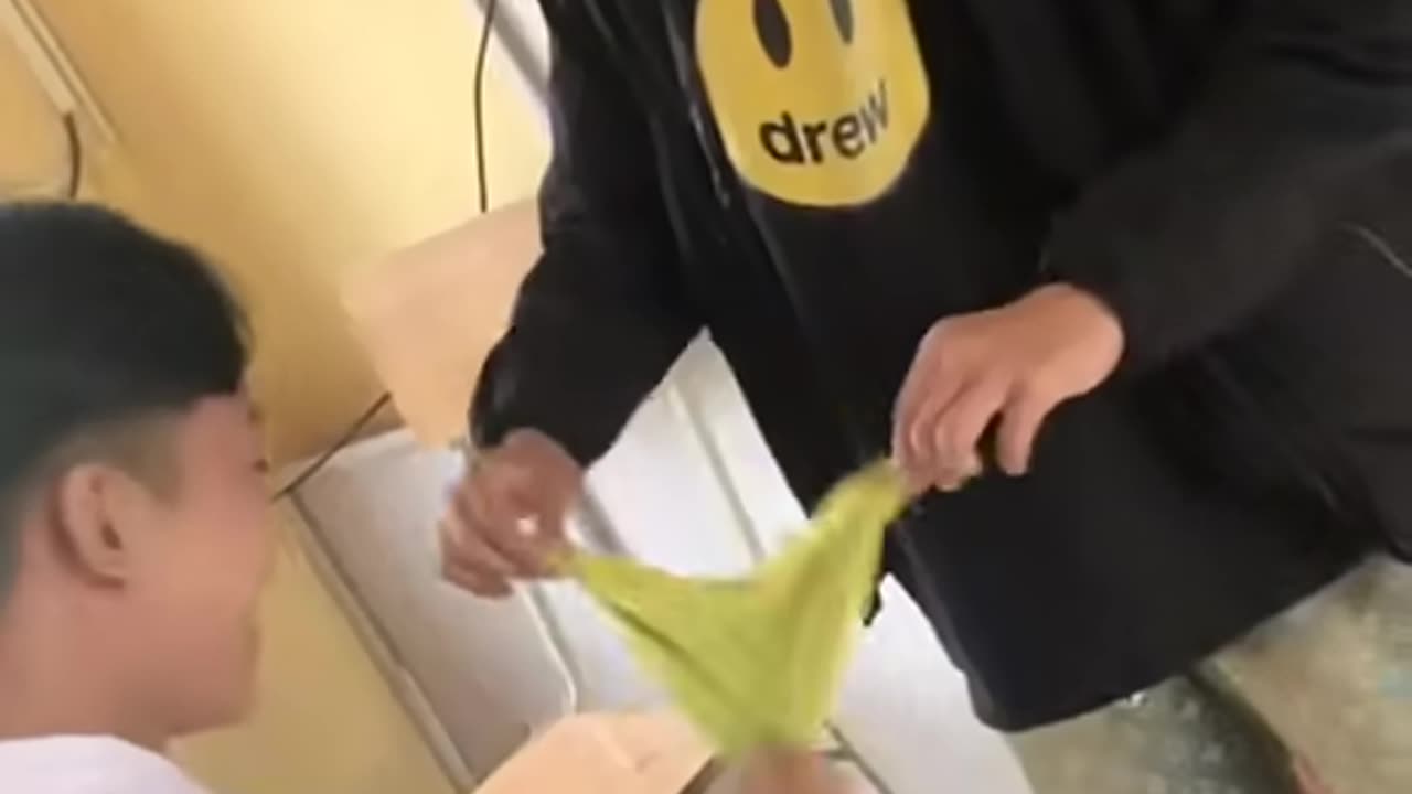 𝑻𝒉𝒆 𝒎𝒐𝒎𝒆𝒏𝒕 𝒊𝒏 𝒔𝒕𝒖𝒅𝒆𝒏𝒕 𝒍𝒊𝒇𝒆