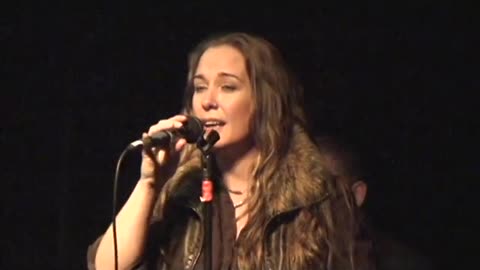 (live on stage) Seanchai and The Unity Squad - Fields of Athenrye