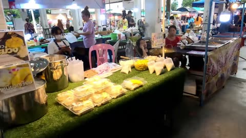 Eating My Way Through Kanchanaburi Market next to the train station