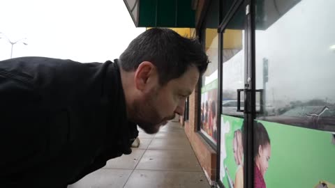 Former MLB Pitcher John Rocker visits Maandeeq Child Care Learning Center,