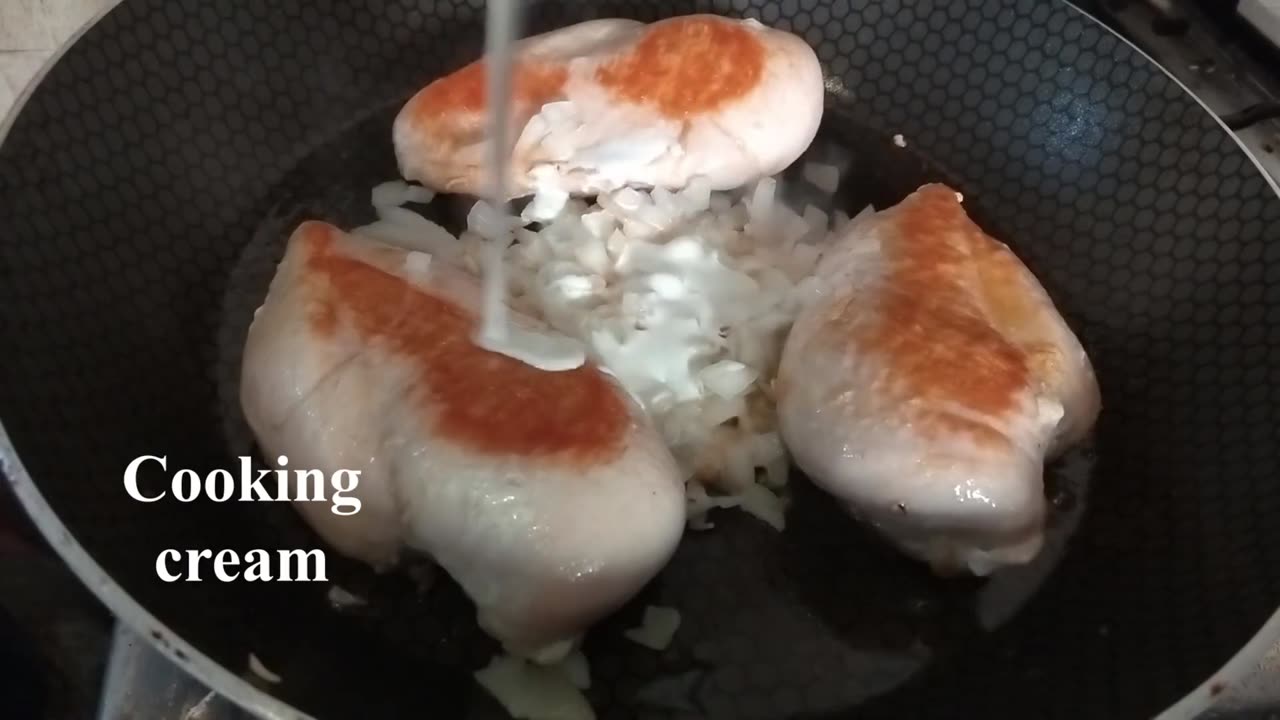 Creamy Garlic Chicken Breasts | Easy One Pan Dinner