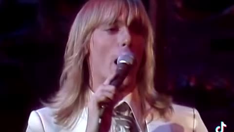 Surrender ~ Cheap Trick ( Live )