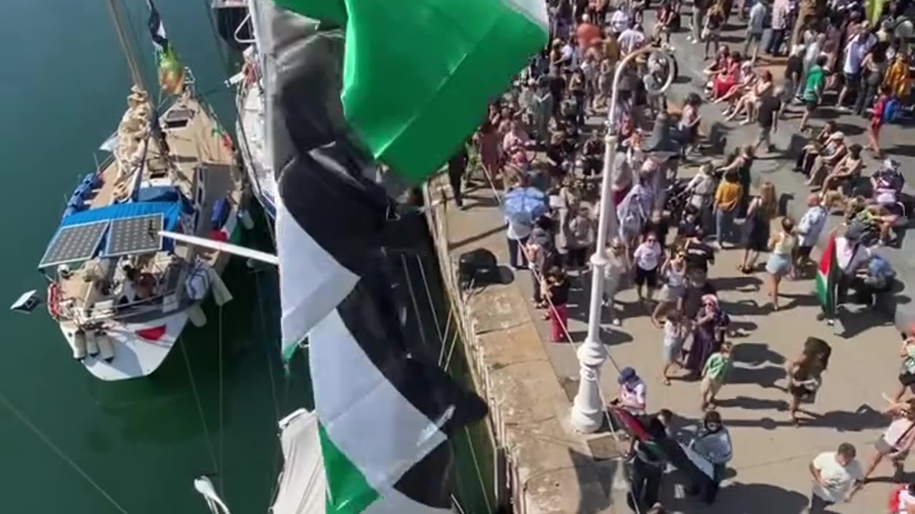 The Global Sumud Flotilla has arrived into the central Barcelona