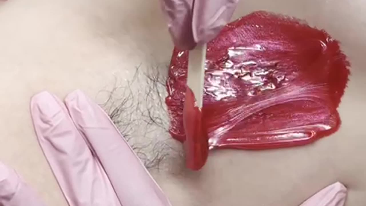 Underarm Waxing with Sexy Smooth Cherry Desire Scented Hard Wax | @brendasbeautyybar_