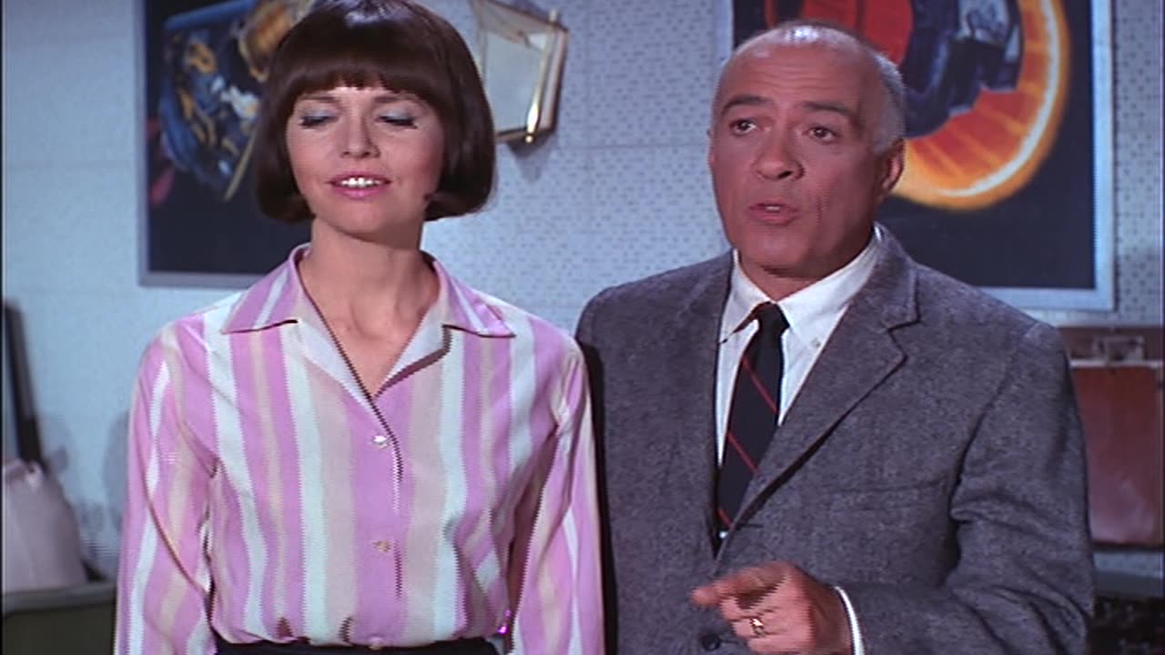 Superagente 86 - T01E17 - Besos para KAOS (1966)