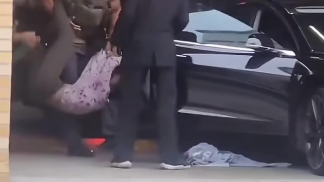 TikTok Influencer Arrested During Livestream After Using Social Media to Incite Mobs Against ICE