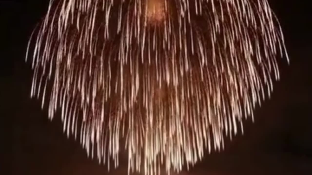 😮✨ Japan’s 420kg Mega Firework Lights Up 800m Sky! | FeedMyCuriosity