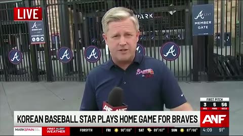 Korean baseball star plays first home game for Braves