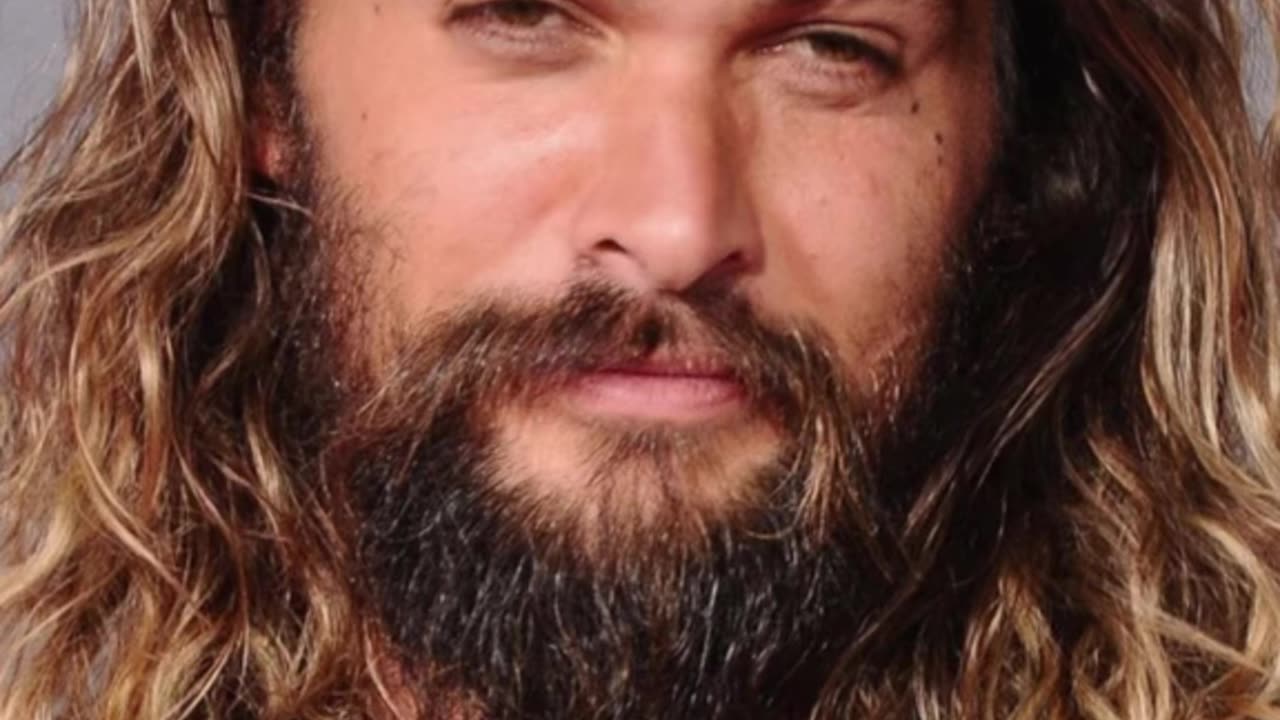 Supergirl: Jason Momoa Is Asking Everyone on Set to Call Him Lobo!