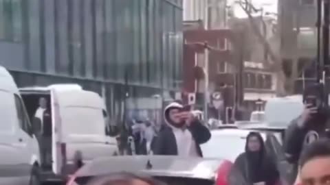 🤯🚔 Man in Disguise Catches Thief in Epic Twist | FunFM