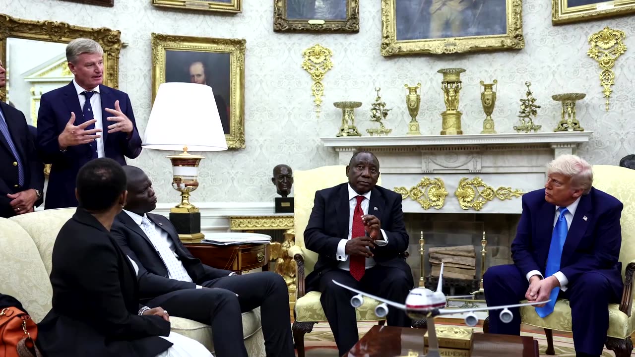 Trump confronts Ramaphosa with false genocide claims