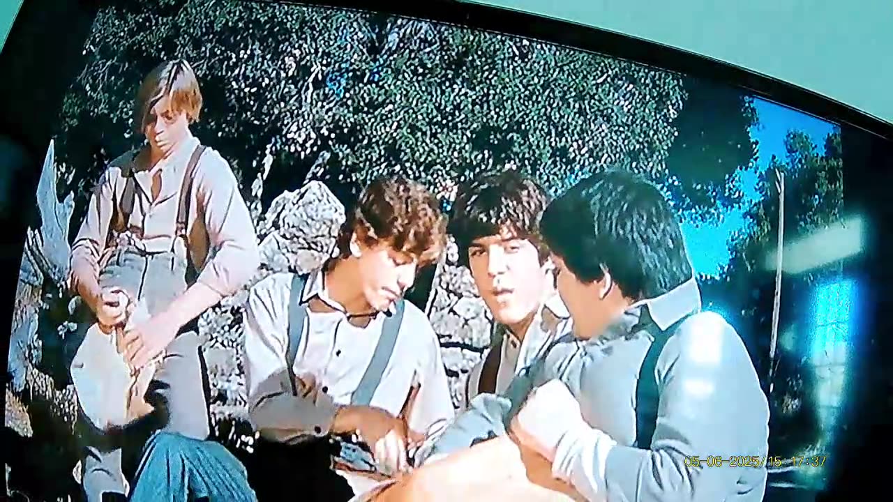 the fat kid named elmer eats like a pig