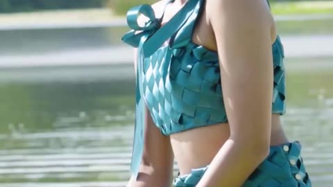 Yohani- Gorgeous Singer with a beautiful voice