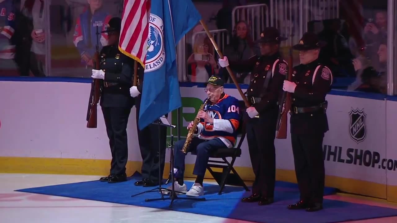 A 104-Year-Old WWII Veteran Delivers a National Anthem Moment Fans Won’t Forget
