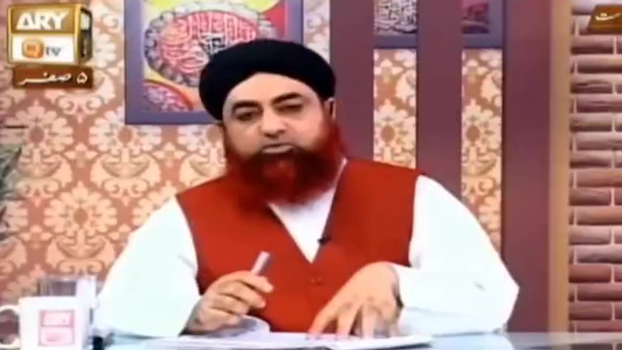 ایسی قرآن خوانی ناجائز ہے کوئی ثواب نہیں ملے گا،بہت ہی اہم مسئلہ ہے؟اپنی اصلاح کریں۔