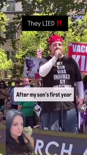הילדים שלנו תחת מתקפה אבא זועק החיסון פגע בילד שלי הוא נפגע חיסונים ואנחנו אמורים לסמוך על הרופאים שלנו הקהל מריע ברקע הם שיקרו