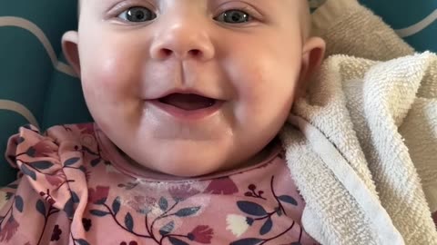 baby kayla’s first little talks with daddy 😄💬