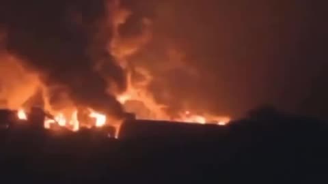 Joint Israel-US Force Strikes Yemen in Retaliation for Houthi Attack on Israeli Airport