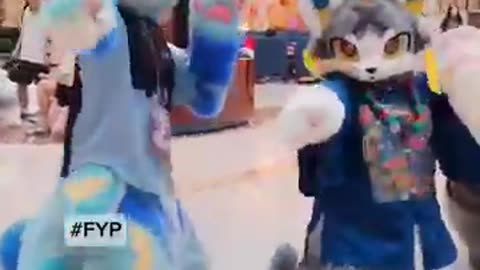 Dance in Fursuit - Furrys dançando! 💕