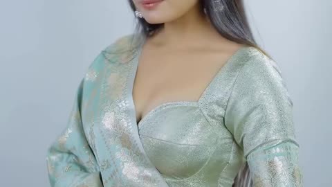 Indian beauty in saree 🔥🔥🔥🔥🔥