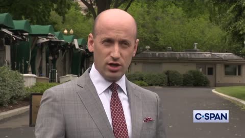 Stephen Miller says Trump considering halting Habeas Corpus