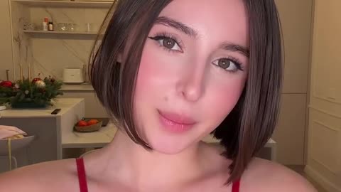 😉 Big Tiddy Beauty Winking 💯🔥