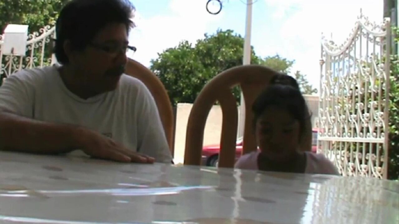 38.- Entrevista a la mini reportera