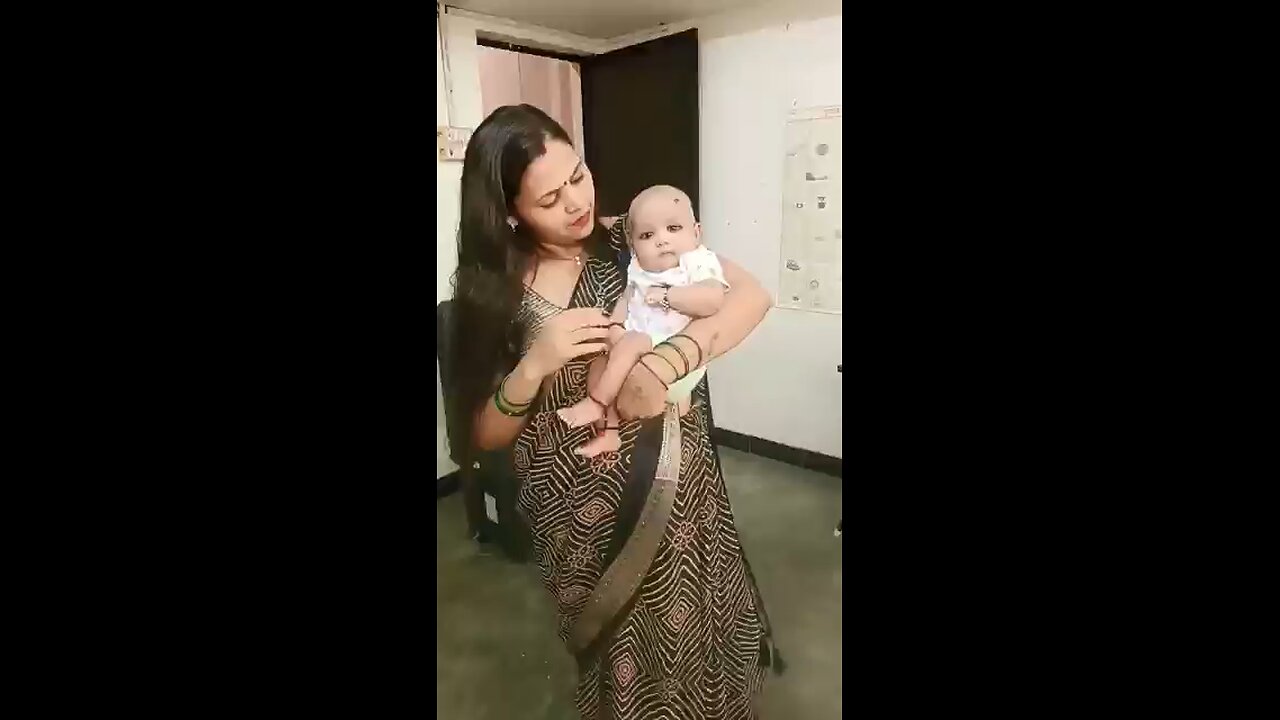 tu Meri aankhon ki jaliya tu Hi Mera jeevan hai
