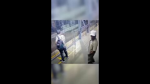 Camera captures violent assault on Megabús passenger in Pereira; #pereira #megabus #japd 