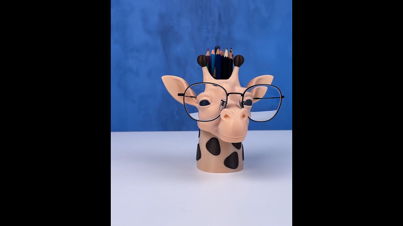 Giraffe Glasses and Pencils Holder