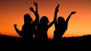 Survey reveals girls’ nights recharge 8 in 10 women