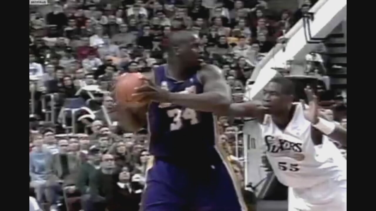 Shaquille O'Neal 26 Points @ 76ers, 2001-02.