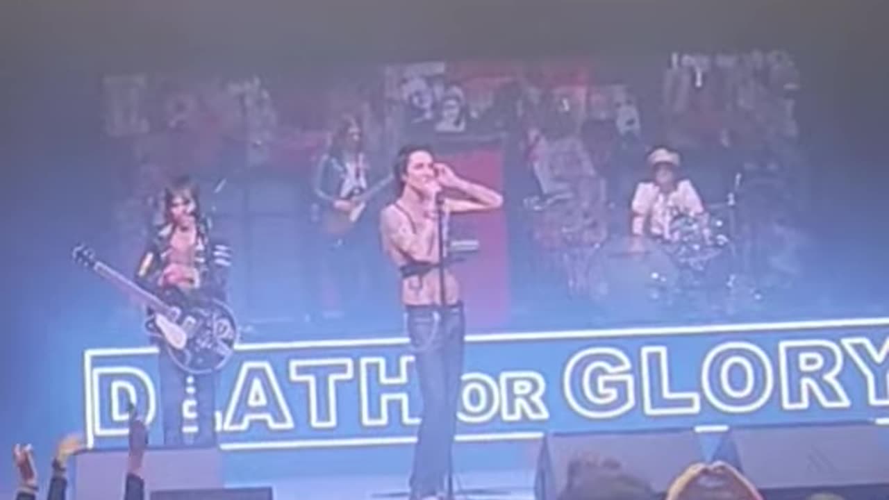 Palaye royale ( live)