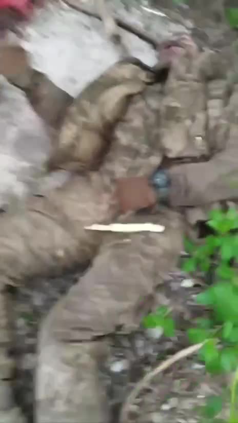 Ukraine war combat footage 10/21/25