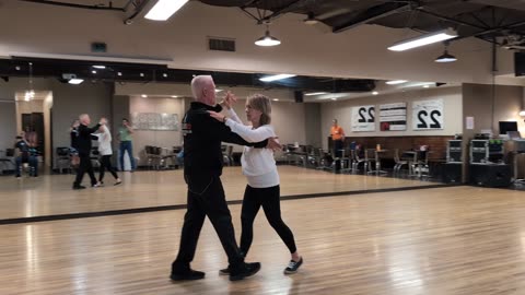 Two Step @ Studio 22 with Jim Weber 20250814 202838832