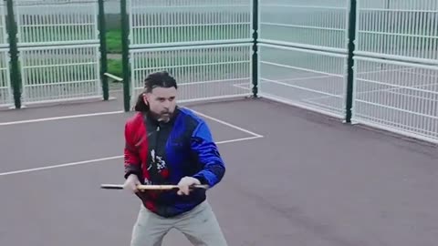 Tiens bon le cap, comme Albator face aux tempêtes : droit devant, toujours.