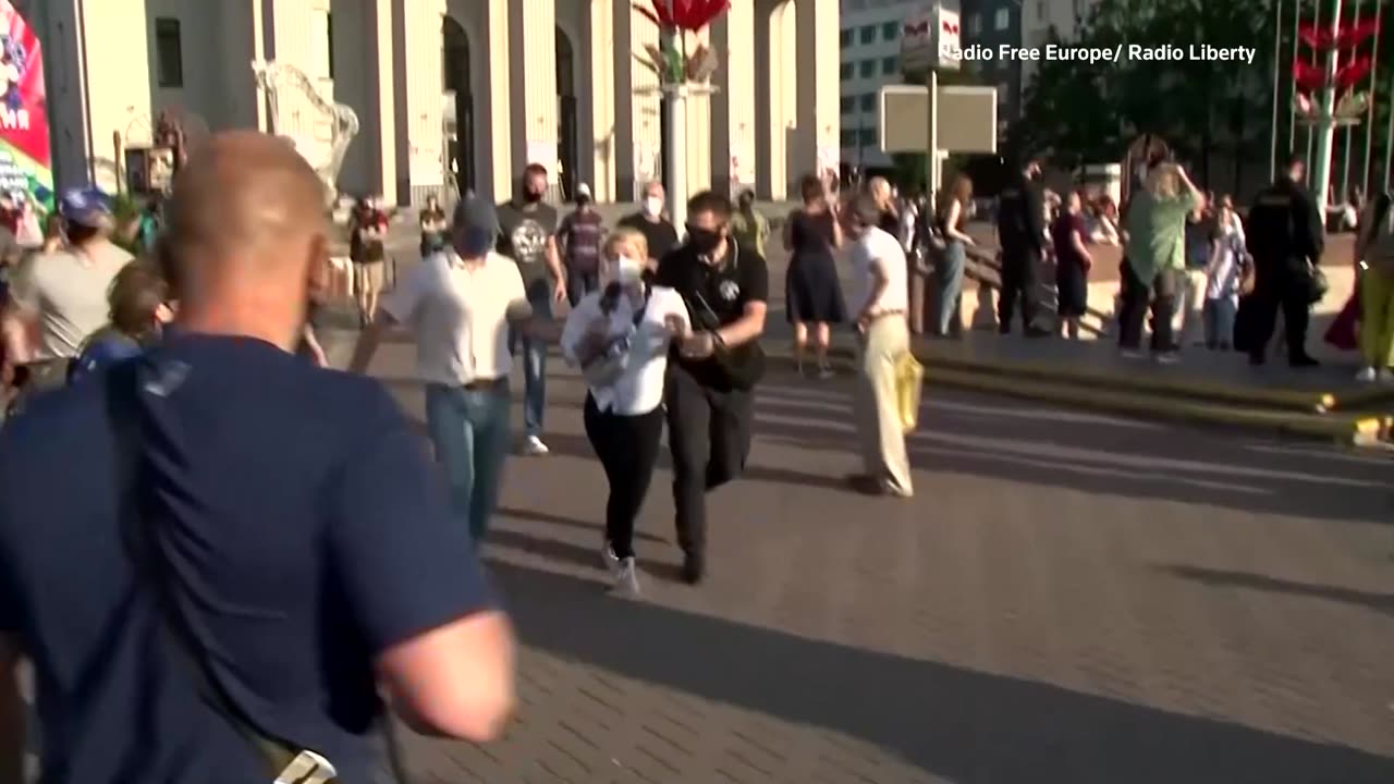 Belarus frees 123 prisoners as US eases sanctions