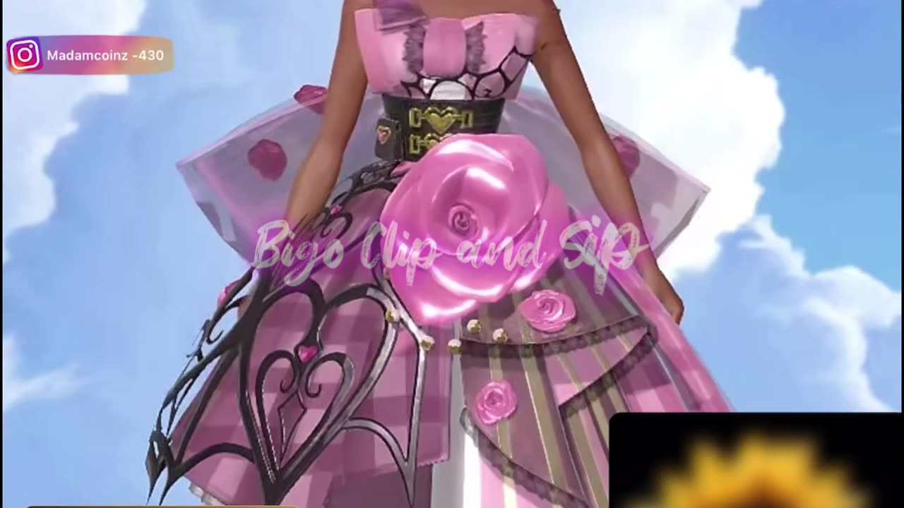 Savanna hops in MadamLo's box just before she gets clipped 8/7/25 #bigoclipandsip