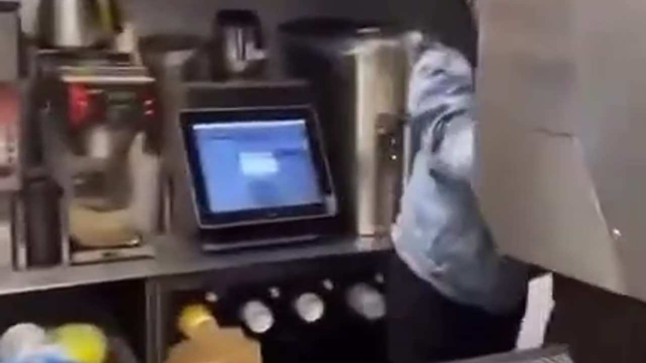 Memphis woman accused of assaulting McDonald's workers gets clobbered by coffee pot